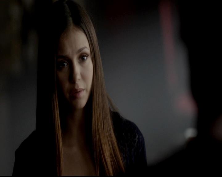 VampireDiariesWorld-dot-org_4x08WellAlwaysHaveBourbonStreet2221.jpg