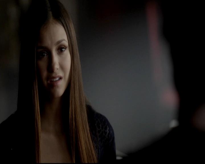 VampireDiariesWorld-dot-org_4x08WellAlwaysHaveBourbonStreet2224.jpg