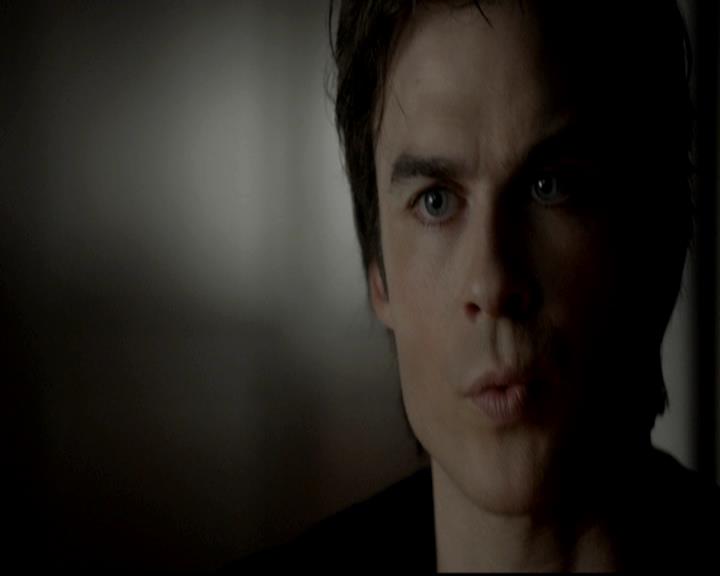 VampireDiariesWorld-dot-org_4x08WellAlwaysHaveBourbonStreet2234.jpg