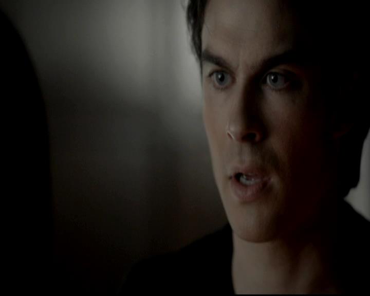 VampireDiariesWorld-dot-org_4x08WellAlwaysHaveBourbonStreet2248.jpg