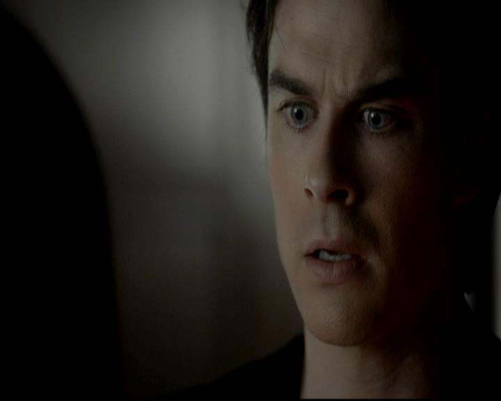 VampireDiariesWorld-dot-org_4x08WellAlwaysHaveBourbonStreet2256.jpg