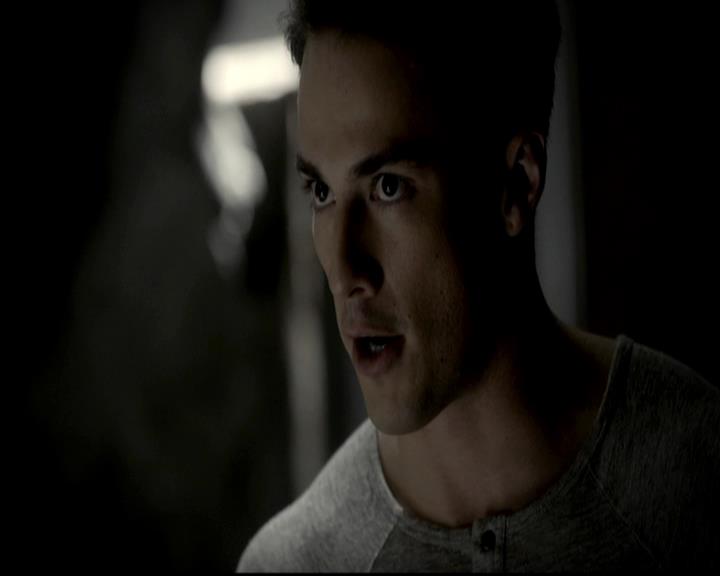 VampireDiariesWorld-dot-org_4x09OComeAllYeFaithful0253.jpg