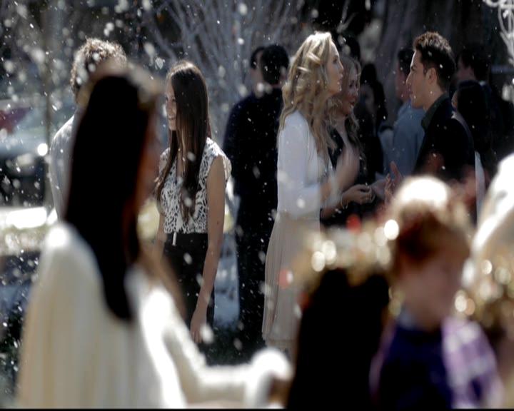 VampireDiariesWorld-dot-org_4x09OComeAllYeFaithful0287.jpg