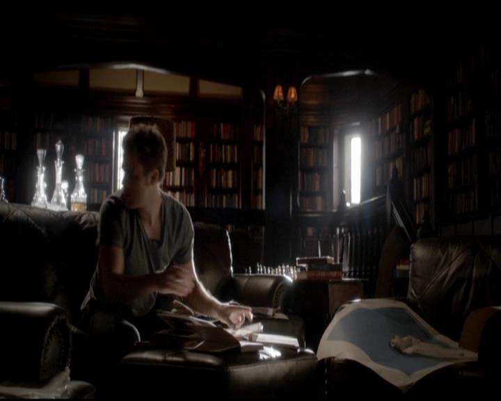 VampireDiariesWorld-dot-org_4x09OComeAllYeFaithful0430.jpg VampireDiariesWorld-dot-org_4x09OComeAllYeFaithful0430.jpg