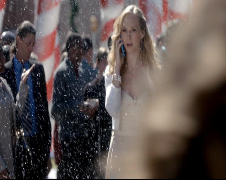 VampireDiariesWorld-dot-org_4x09OComeAllYeFaithful0436.jpg