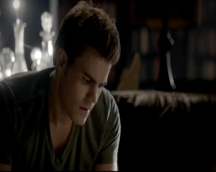 VampireDiariesWorld-dot-org_4x09OComeAllYeFaithful0442.jpg