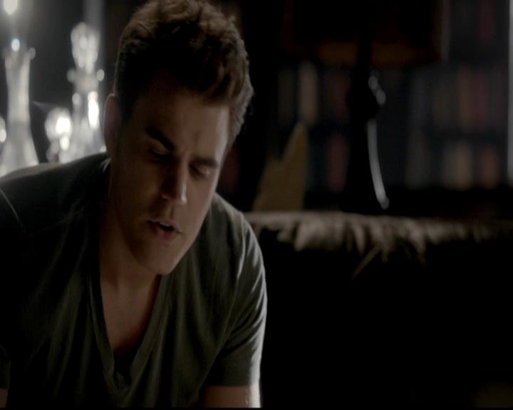 VampireDiariesWorld-dot-org_4x09OComeAllYeFaithful0448.jpg
