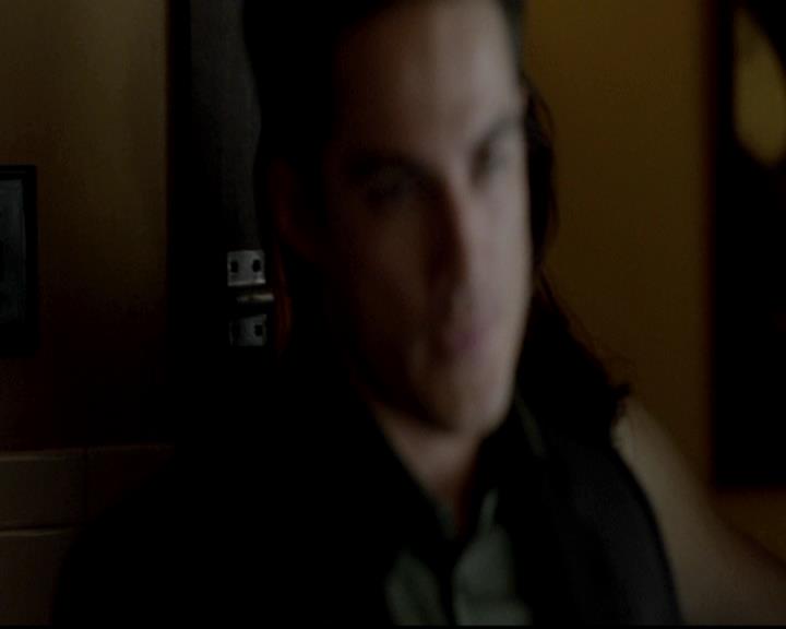 VampireDiariesWorld-dot-org_4x09OComeAllYeFaithful1255.jpg