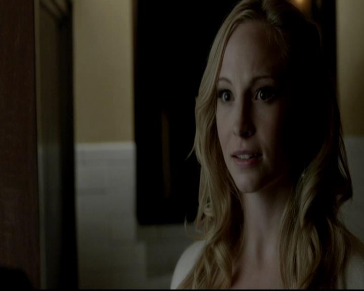 VampireDiariesWorld-dot-org_4x09OComeAllYeFaithful1288.jpg