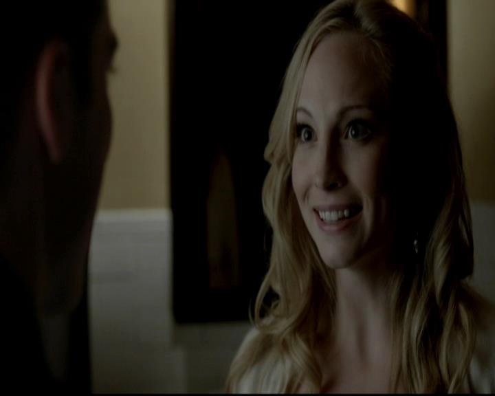 VampireDiariesWorld-dot-org_4x09OComeAllYeFaithful1291.jpg