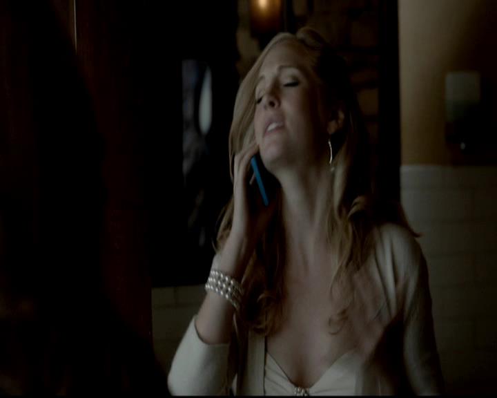 VampireDiariesWorld-dot-org_4x09OComeAllYeFaithful1337.jpg