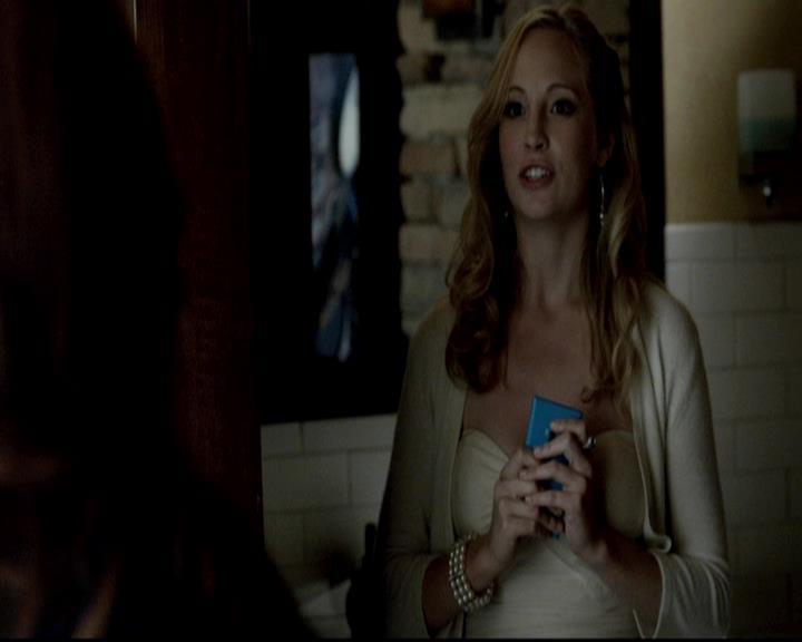 VampireDiariesWorld-dot-org_4x09OComeAllYeFaithful1361.jpg