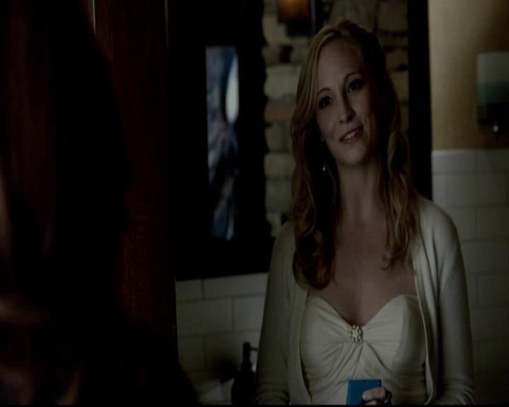 VampireDiariesWorld-dot-org_4x09OComeAllYeFaithful1364.jpg