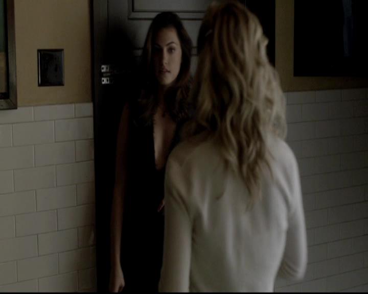 VampireDiariesWorld-dot-org_4x09OComeAllYeFaithful1365.jpg