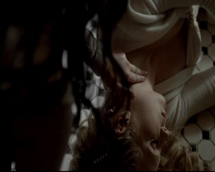 VampireDiariesWorld-dot-org_4x09OComeAllYeFaithful1633.jpg