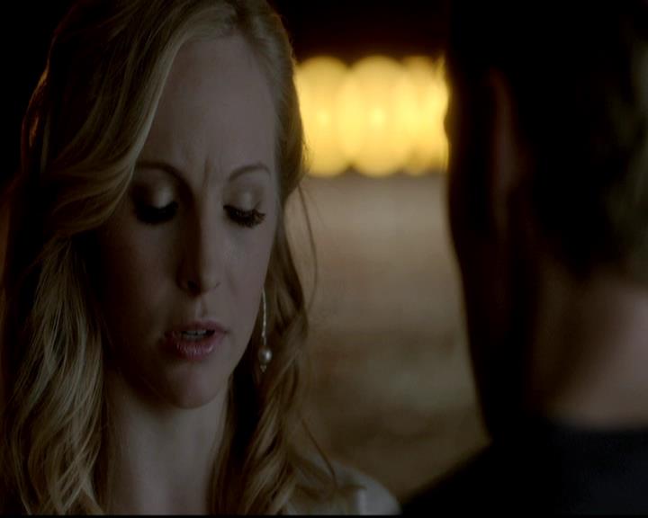 VampireDiariesWorld-dot-org_4x09OComeAllYeFaithful1693.jpg