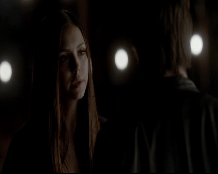 VampireDiariesWorld-dot-org_4x09OComeAllYeFaithful1910.jpg