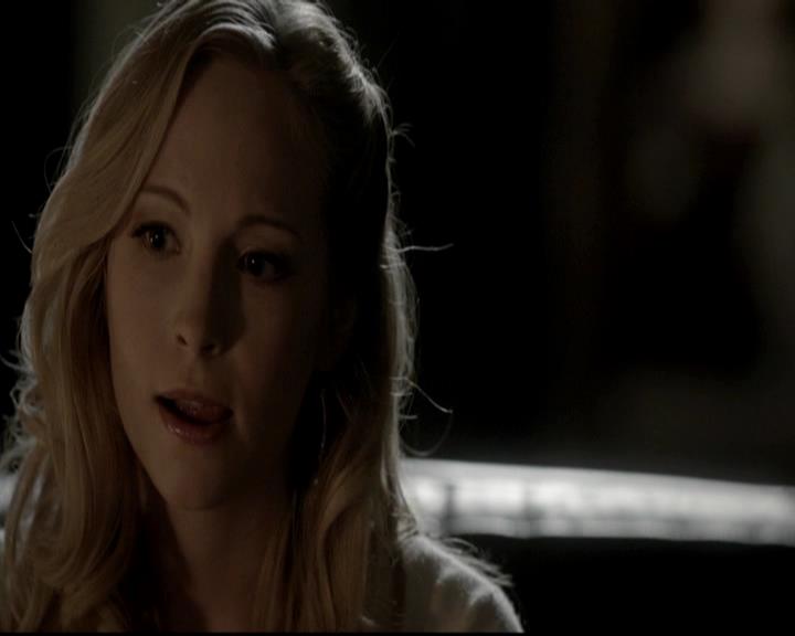 VampireDiariesWorld-dot-org_4x09OComeAllYeFaithful2060.jpg