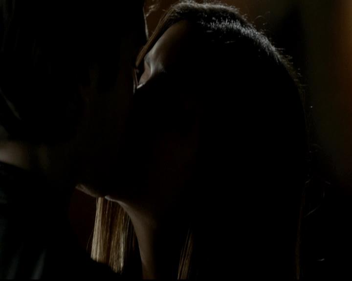VampireDiariesWorld-dot-org_4x09OComeAllYeFaithful2126.jpg