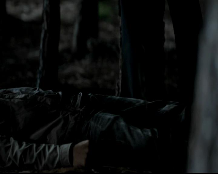 VampireDiariesWorld-dot-org_4x09OComeAllYeFaithful2154.jpg