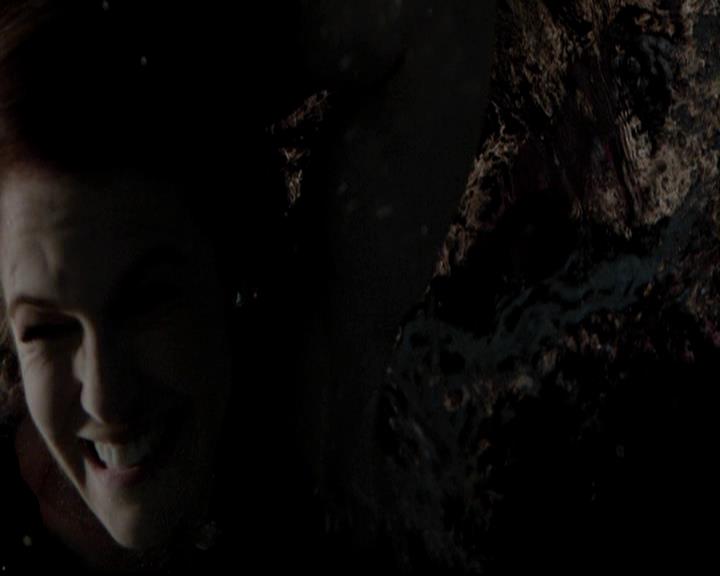 VampireDiariesWorld-dot-org_4x09OComeAllYeFaithful2256.jpg