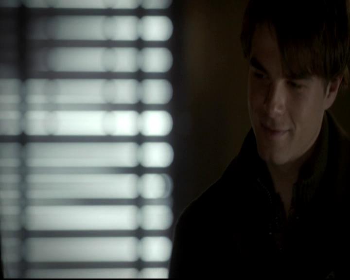 VampireDiariesWorld-dot-org_4x10AfterSchoolSpecial0925.jpg