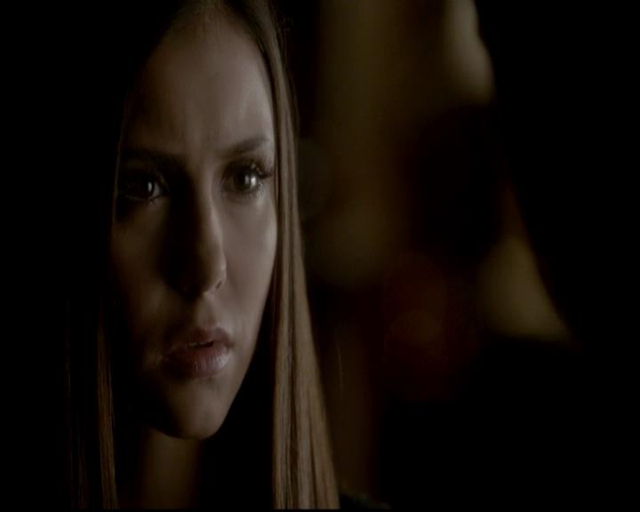 VampireDiariesWorld-dot-org_4x11CatchMeIfYouCan2011.jpg