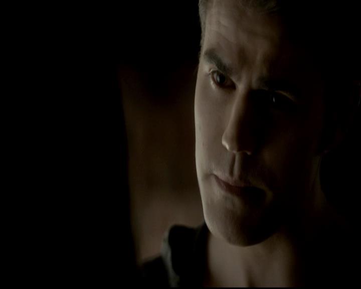 VampireDiariesWorld-dot-org_4x11CatchMeIfYouCan2017.jpg