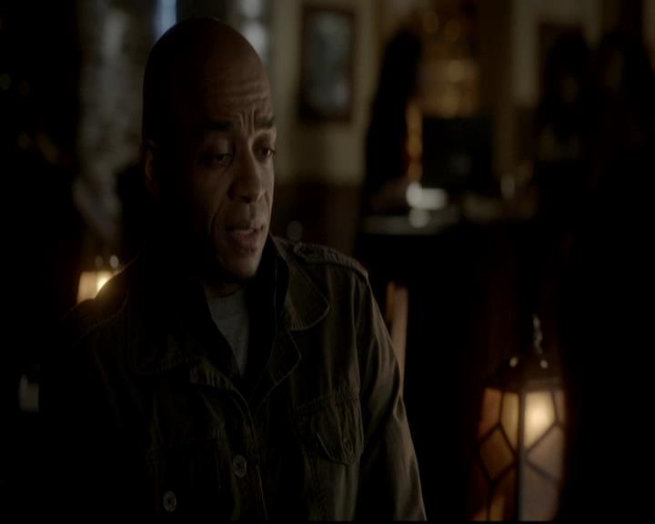 VampireDiariesWorld-dot-org_4x11CatchMeIfYouCan2042.jpg