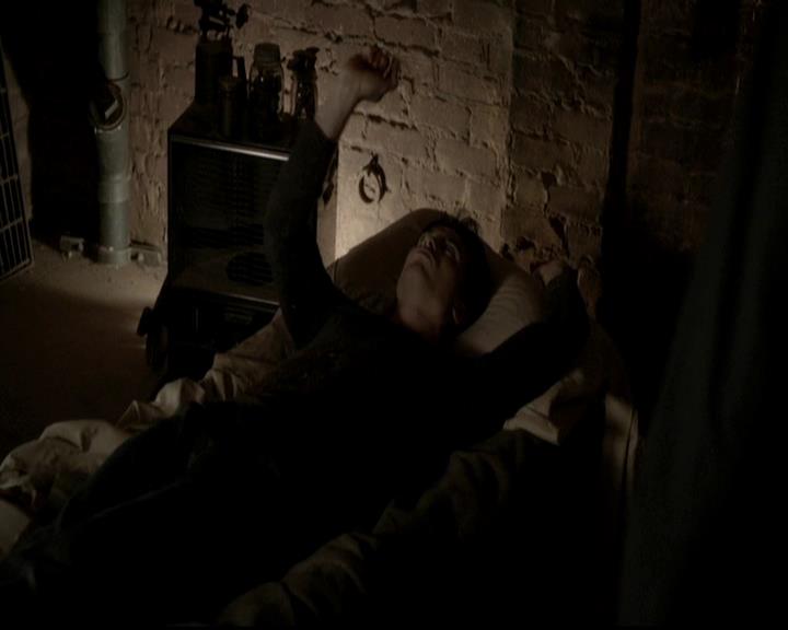 VampireDiariesWorld-dot-org_4x12AViewToAKill0732.jpg