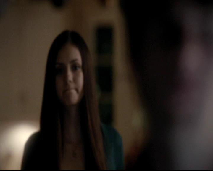 VampireDiariesWorld-dot-org_4x12AViewToAKill0806.jpg