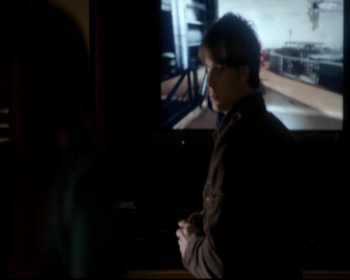 VampireDiariesWorld-dot-org_4x12AViewToAKill0809.jpg