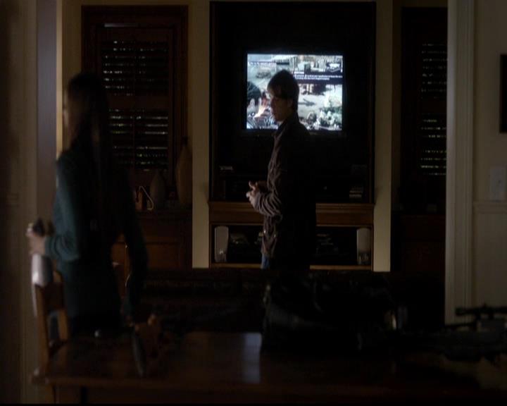 VampireDiariesWorld-dot-org_4x12AViewToAKill0810.jpg