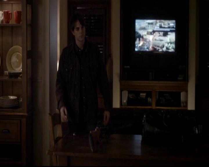 VampireDiariesWorld-dot-org_4x12AViewToAKill0815.jpg