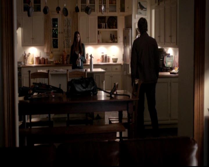 VampireDiariesWorld-dot-org_4x12AViewToAKill0817.jpg