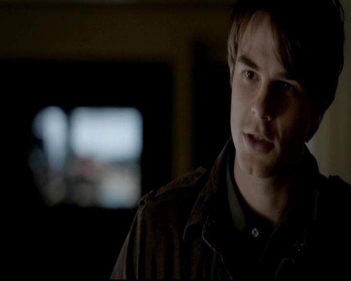 VampireDiariesWorld-dot-org_4x12AViewToAKill0822.jpg