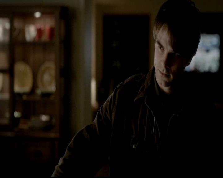 VampireDiariesWorld-dot-org_4x12AViewToAKill0855.jpg