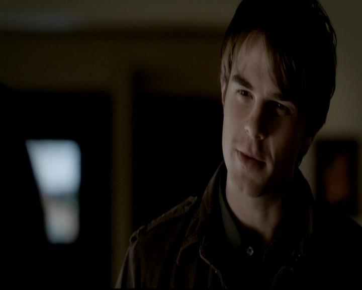 VampireDiariesWorld-dot-org_4x12AViewToAKill0925.jpg