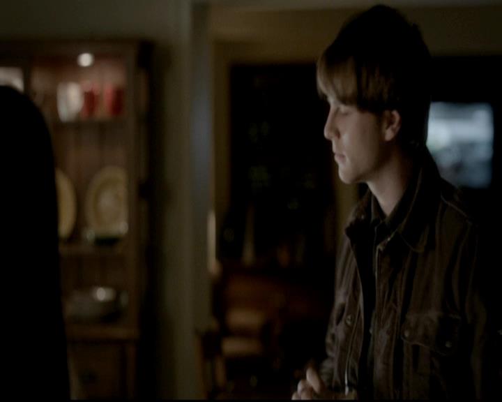 VampireDiariesWorld-dot-org_4x12AViewToAKill0928.jpg