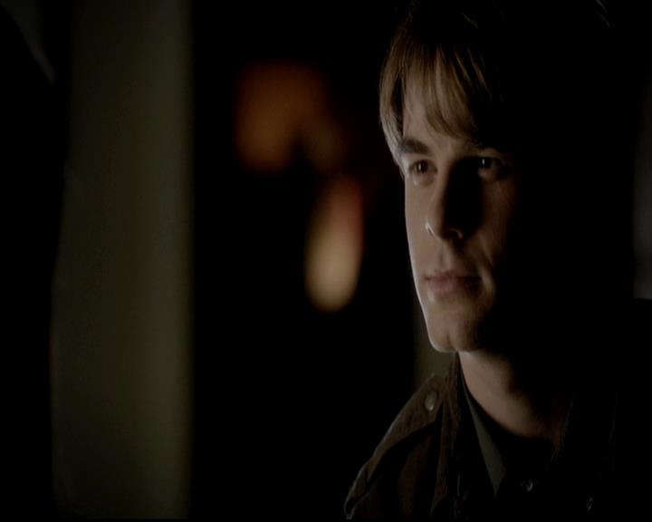 VampireDiariesWorld-dot-org_4x12AViewToAKill0981.jpg