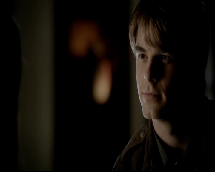 VampireDiariesWorld-dot-org_4x12AViewToAKill0982.jpg