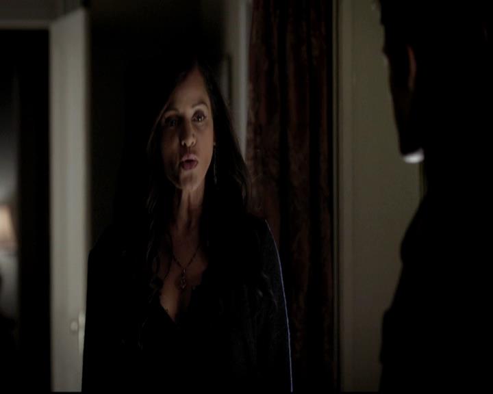 VampireDiariesWorld-dot-org_4x12AViewToAKill1062.jpg