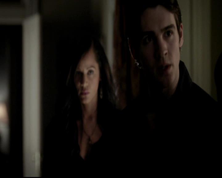 VampireDiariesWorld-dot-org_4x12AViewToAKill1068.jpg