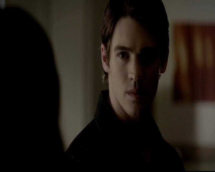 VampireDiariesWorld-dot-org_4x12AViewToAKill1075.jpg