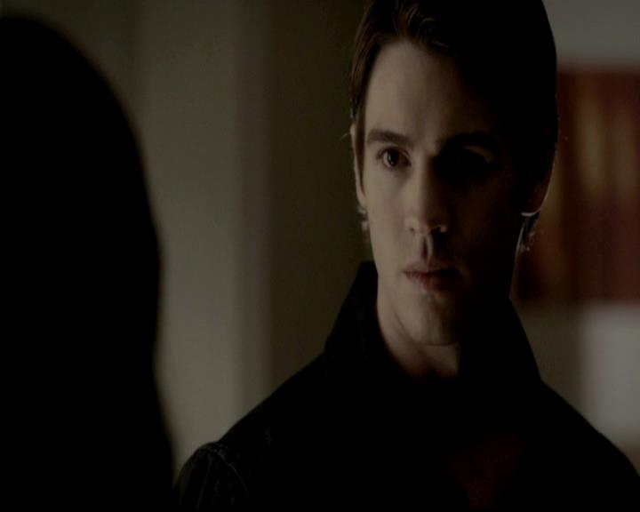 VampireDiariesWorld-dot-org_4x12AViewToAKill1076.jpg