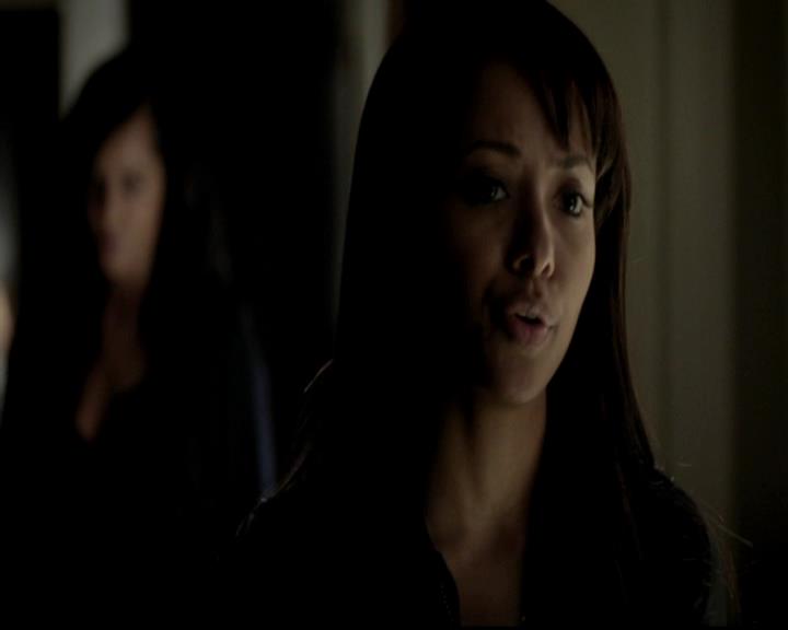 VampireDiariesWorld-dot-org_4x12AViewToAKill1099.jpg