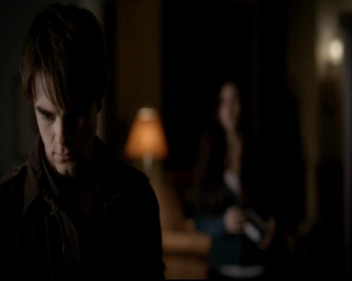 VampireDiariesWorld-dot-org_4x12AViewToAKill1114.jpg