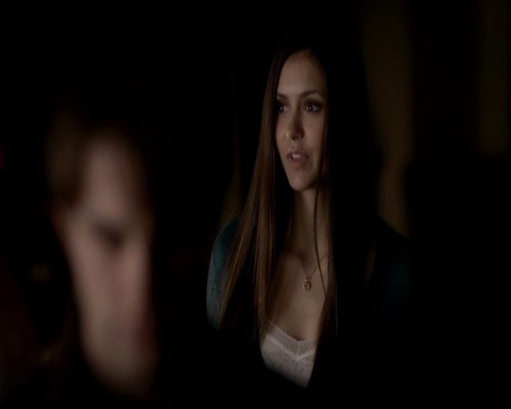 VampireDiariesWorld-dot-org_4x12AViewToAKill1121.jpg