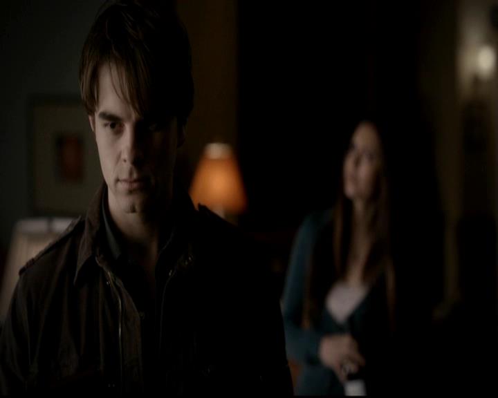 VampireDiariesWorld-dot-org_4x12AViewToAKill1123.jpg