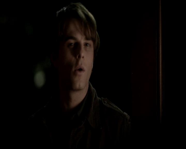 VampireDiariesWorld-dot-org_4x12AViewToAKill1155.jpg